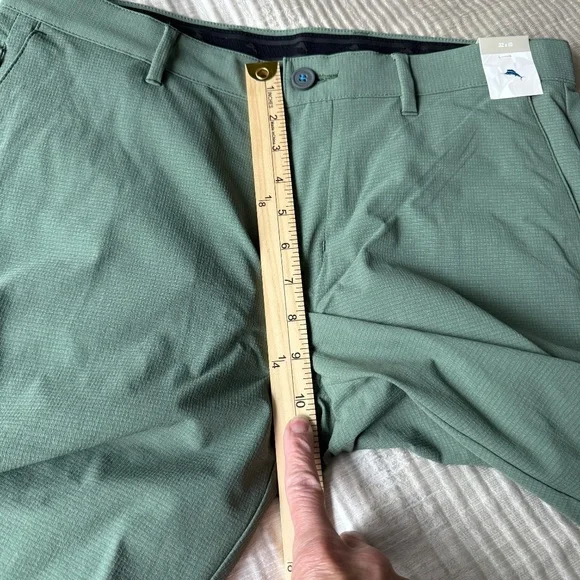 TOMMY BAHAMA CHIP SHOT SHORTS GOLF CASUAL DRESSY POCKET LIGHTWEIGHT GREEN NWT 32